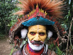 Papua Nová Guinea – kmen Huli – Tari